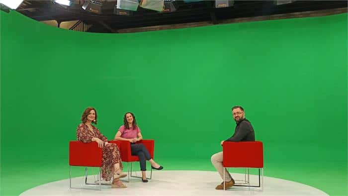 Rosario Jiménez en televisión hablando de Personas Altamente Sensibles